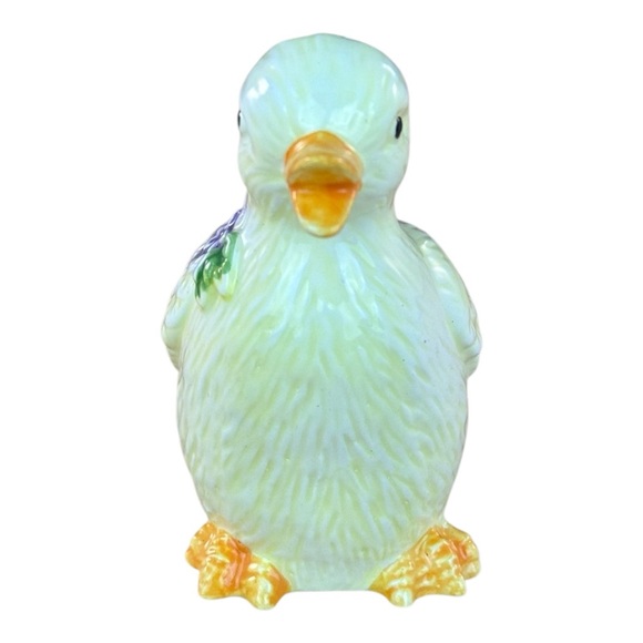 Avon Gift Collection Springtime Salt and Pepper Shakers Duck and Eggs Shakers - Picture 11 of 15